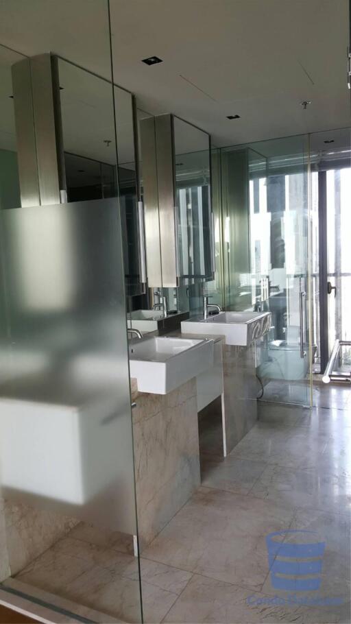 [Property ID: 100-113-25555] 3 Bedrooms 4 Bathrooms Size 198Sqm At The Met for Rent and Sale