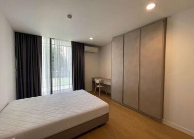 2 bedrooms private apartment for rent BTS prompong