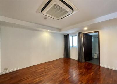 3+1 bedrooms apartment for rent in Asoke area