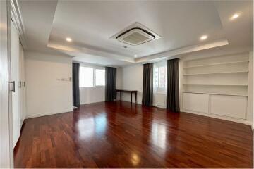 3+1 bedrooms apartment for rent in Asoke area - 920071001-11949