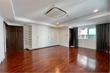 3+1 bedrooms apartment for rent in Asoke area