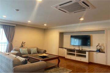 Luxurious Sukhumvit Condo: 3 Beds, 3 Baths