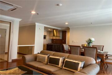 Luxurious Sukhumvit Condo: 3 Beds, 3 Baths