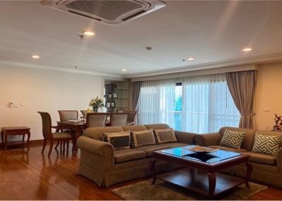 Luxurious Sukhumvit Condo: 3 Beds, 3 Baths