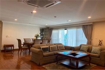 Luxurious Sukhumvit Condo: 3 Beds, 3 Baths