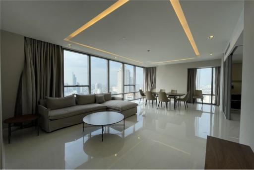 Luxury 2 bedroom for rent near BTS Surasak