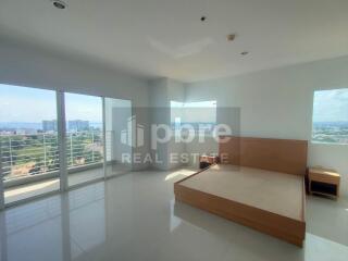 AD Hyatt Condominium for Sale in Wongamat