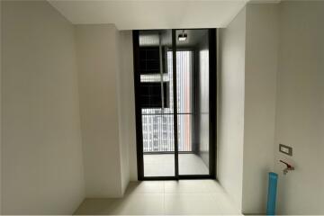 Brandnew Luxury Condo 3 bedrooms for sale