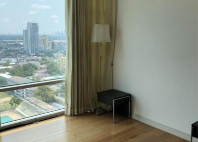 [Property ID: 100-113-25392] 3 Bedrooms 3 Bathrooms Size 170Sqm At Fullerton for Rent 85000 THB