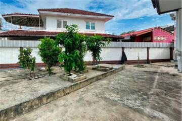 Single house Ramintra 34 Road BTS Pink Line