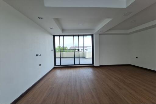 For Rent Brand New Single house 3beds+4 Study room in Sukhumvit 71 - 920071001-11572