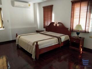 [Property ID: 100-113-25306] 3 Bedrooms 2 Bathrooms Size 165Sqm At Sriwattana Apartment for Rent 45000 THB