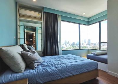 กว้างขวางและหรูหรา: ชุดมุม 4 ห้องนอนใหม่เอี่ยมบนชั้นสูงที่ Parco Condominium -