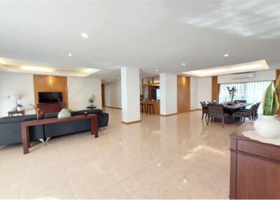 Spacious 3-Bedroom Apartment for Rent in Sathon Soi 1 - Perfect for Families! - 920071001-11557