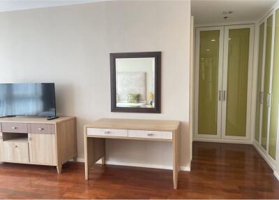 Stylish and Spacious: Modern 3-Bedroom Apartment for Rent in Sukhumvit 20 - 920071001-11556