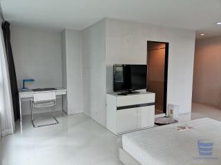 [Property ID: 100-113-25098] 3 Bedrooms 3 Bathrooms Size 124Sqm At Sukhumvit Living Town for Sale 14500000 THB