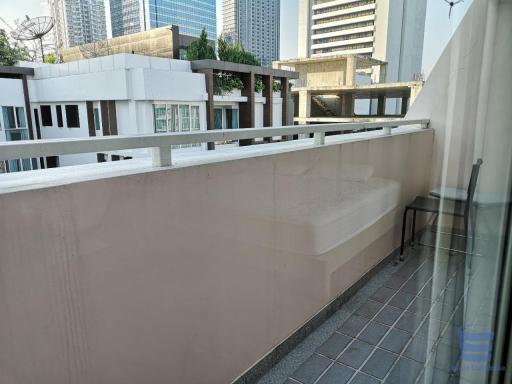 [Property ID: 100-113-24972] 3 Bedrooms 3 Bathrooms Size 141.9Sqm At Baan Siri Sukhumvit 13 for Rent 55000 THB