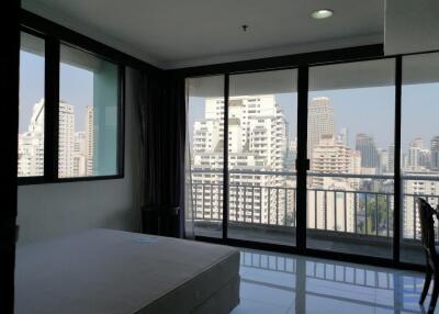 [Property ID: 100-113-24968] 3 Bedrooms 2 Bathrooms Size 135Sqm At Lake Green for Rent 65000 THB