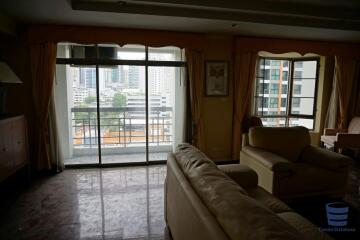 [Property ID: 100-113-24858] 3 Bedrooms 3 Bathrooms Size 190Sqm At Royal Castle for Sale 15500000 THB