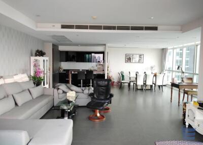 [Property ID: 100-113-26360] 2 Bedrooms 3 Bathrooms Size 153Sqm At The River for Sale 43300000 THB