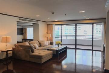 Big Spacious Apartment For Rent in Sukhumvit 16 - 920071001-11034