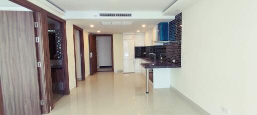 Grand Avenue Pattaya Condo for Sale