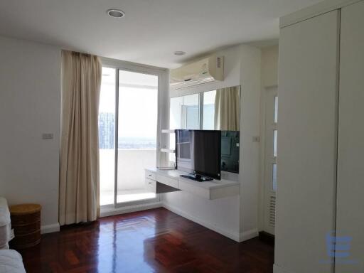 [Property ID: 100-113-25252] 3 Bedrooms 3 Bathrooms Size 200Sqm At Fifty Fifth Tower for Rent 80000 THB