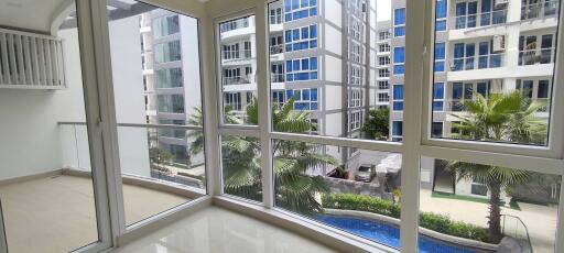 Condo at Grand Avenue Pattaya for Sale