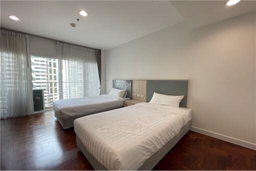 Renovated Pet Friendly Unit near BTS Promphong