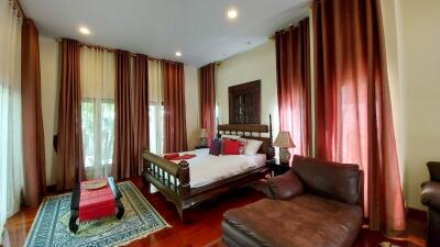 View Talay Marina Villa for Sale in Na Jomtien