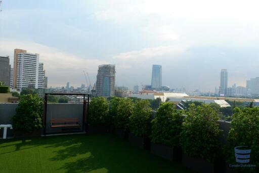 [Property ID: 100-113-24749] 2 Bedrooms 2 Bathrooms Size 74Sqm At Trapezo Sukhumvit 16 for Rent and Sale