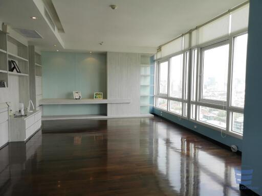 [Property ID: 100-113-25298] 3 Bedrooms 4 Bathrooms Size 277Sqm At The Height for Sale 59000000 THB