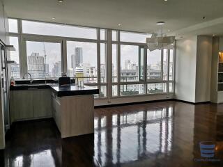 [Property ID: 100-113-25298] 3 Bedrooms 4 Bathrooms Size 277Sqm At The Height for Sale 59000000 THB