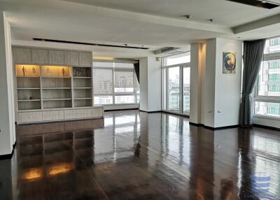 [Property ID: 100-113-25298] 3 Bedrooms 4 Bathrooms Size 277Sqm At The Height for Sale 59000000 THB