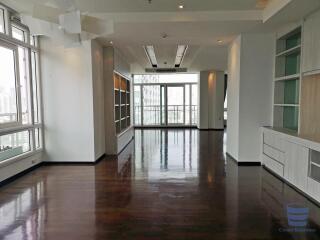 [Property ID: 100-113-25298] 3 Bedrooms 4 Bathrooms Size 277Sqm At The Height for Sale 59000000 THB