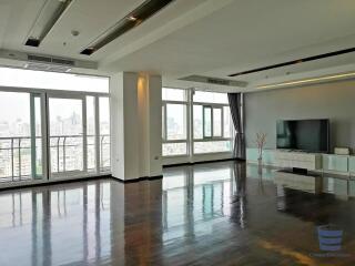 [Property ID: 100-113-25298] 3 Bedrooms 4 Bathrooms Size 277Sqm At The Height for Sale 59000000 THB