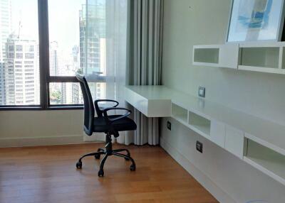 [Property ID: 100-113-24985] 2 Bedrooms 2 Bathrooms Size 120Sqm At Sindhorn Residence for Rent 125000 THB