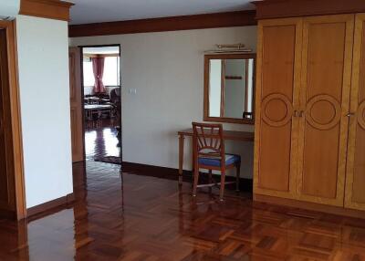 [Property ID: 100-113-25241] 3 Bedrooms 4 Bathrooms Size 281Sqm At The Habitat Sukhumvit 53 for Rent 90000 THB