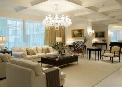 [Property ID: 100-113-24697] 4 Bedrooms 4 Bathrooms Size 356Sqm At Royce Private Residences for Rent 320000 THB