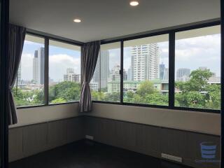 [Property ID: 100-113-25231] 3 Bedrooms 4 Bathrooms Size 260Sqm At The Habitat Sukhumvit 53 for Rent 70000 THB