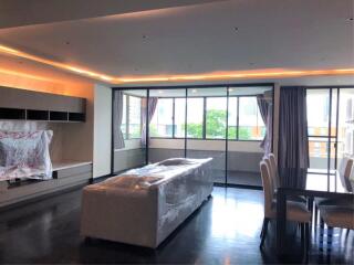 [Property ID: 100-113-25231] 3 Bedrooms 4 Bathrooms Size 260Sqm At The Habitat Sukhumvit 53 for Rent 70000 THB