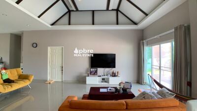 Ban Panalee House for Sale in Huay Yai