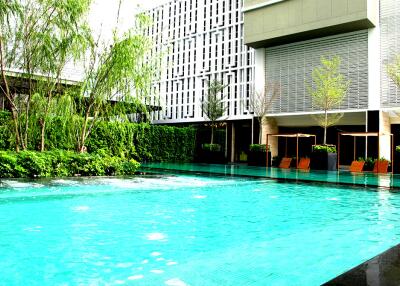 [Property ID: 100-113-23864] 2 Bedrooms 3 Bathrooms Size 135Sqm At The Emporio Place for Rent 85000 THB