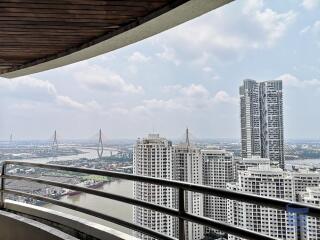 [Property ID: 100-113-26493] 3 Bedrooms 3 Bathrooms Size 300Sqm At Royal River Place for Sale 20000000 THB