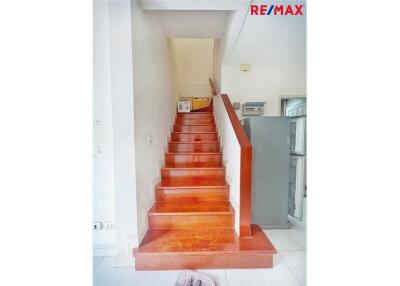 120 Sqm., 3 Beds, 2 Baths Townhouse listed for ฿ 2,290,000.