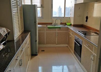 [Property ID: 100-113-23526] 4 Bedrooms 3 Bathrooms Size 255Sqm At Tai Ping Towers for Rent 65000 THB