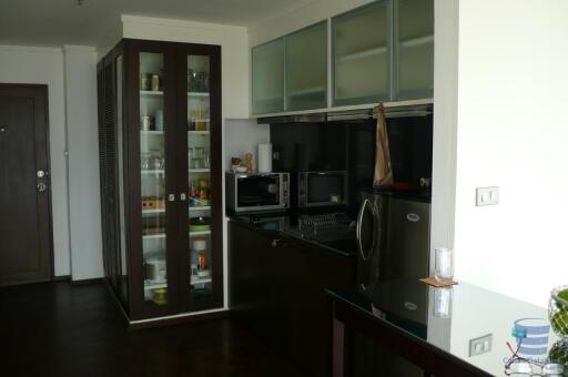 [Property ID: 100-113-23276] 2 Bedrooms 1 Bathrooms Size 102Sqm At Silom Suite for Rent and Sale