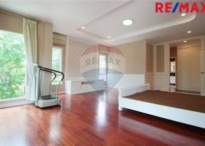 2 Sqm., 4 Beds, 5 Baths Townhouse listed for ฿ 26,000,000.