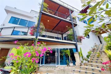 Sea view 5 bedrooms pool villa Bangrak Koh Samui