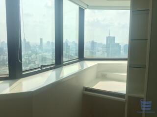 [Property ID: 100-113-22895] 3 Bedrooms 4 Bathrooms Size 260Sqm At President Park Sukhumvit 24 for Rent 77000 THB
